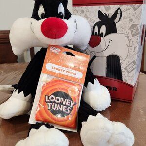 Scentsy Buddy Loony Tunes Sylvester the Cat NEW with Loony Tunes scent pack